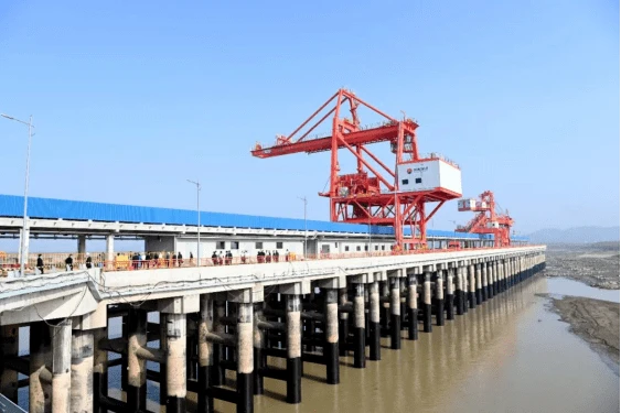 Huayang-Stahlrohr|Präzise Stromversorgung kritischer Energieinfrastrukturen